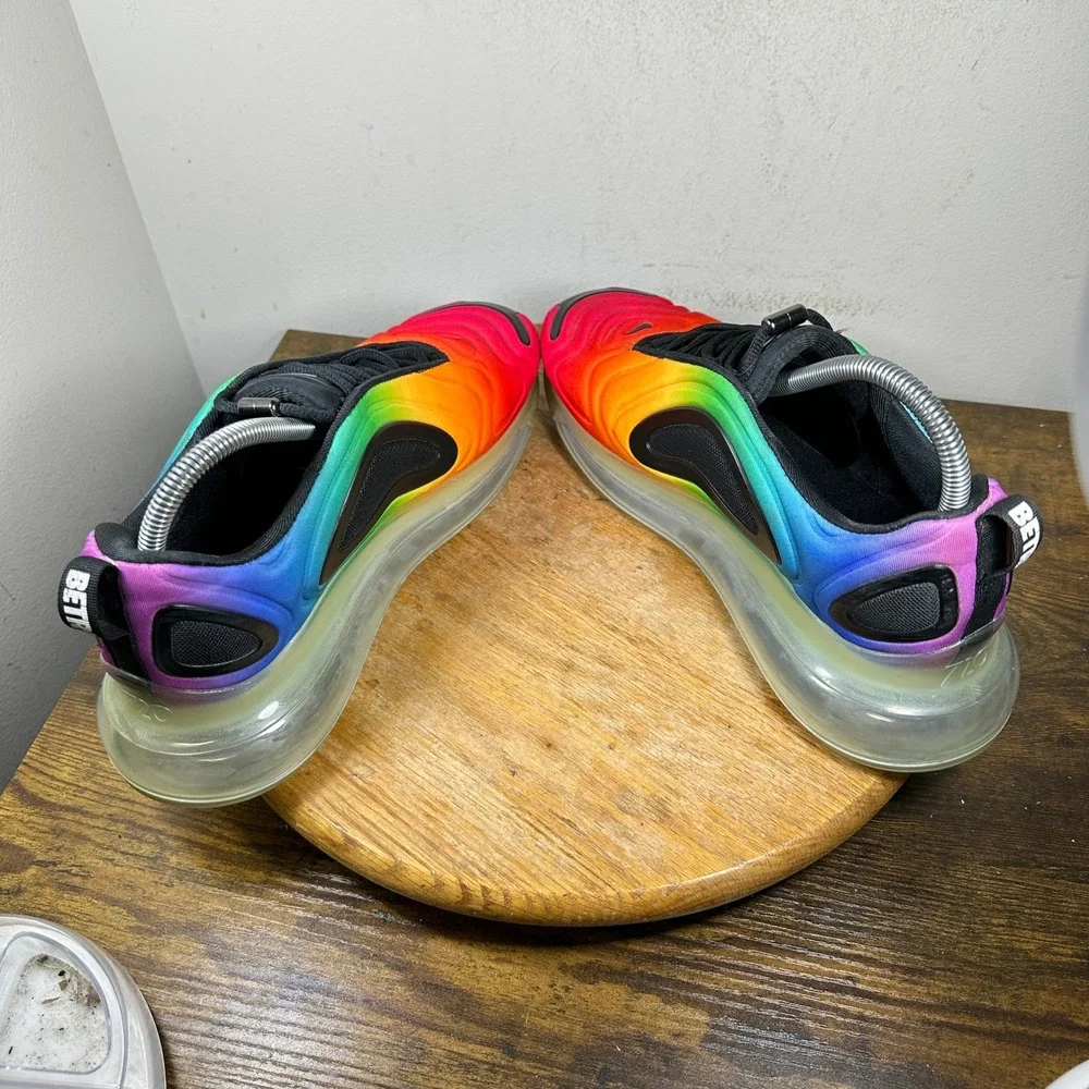 Nike Air Max 720 Be True Rainbow Multi Color CJ5472-900 Mens 9.5 Pride Sneakers